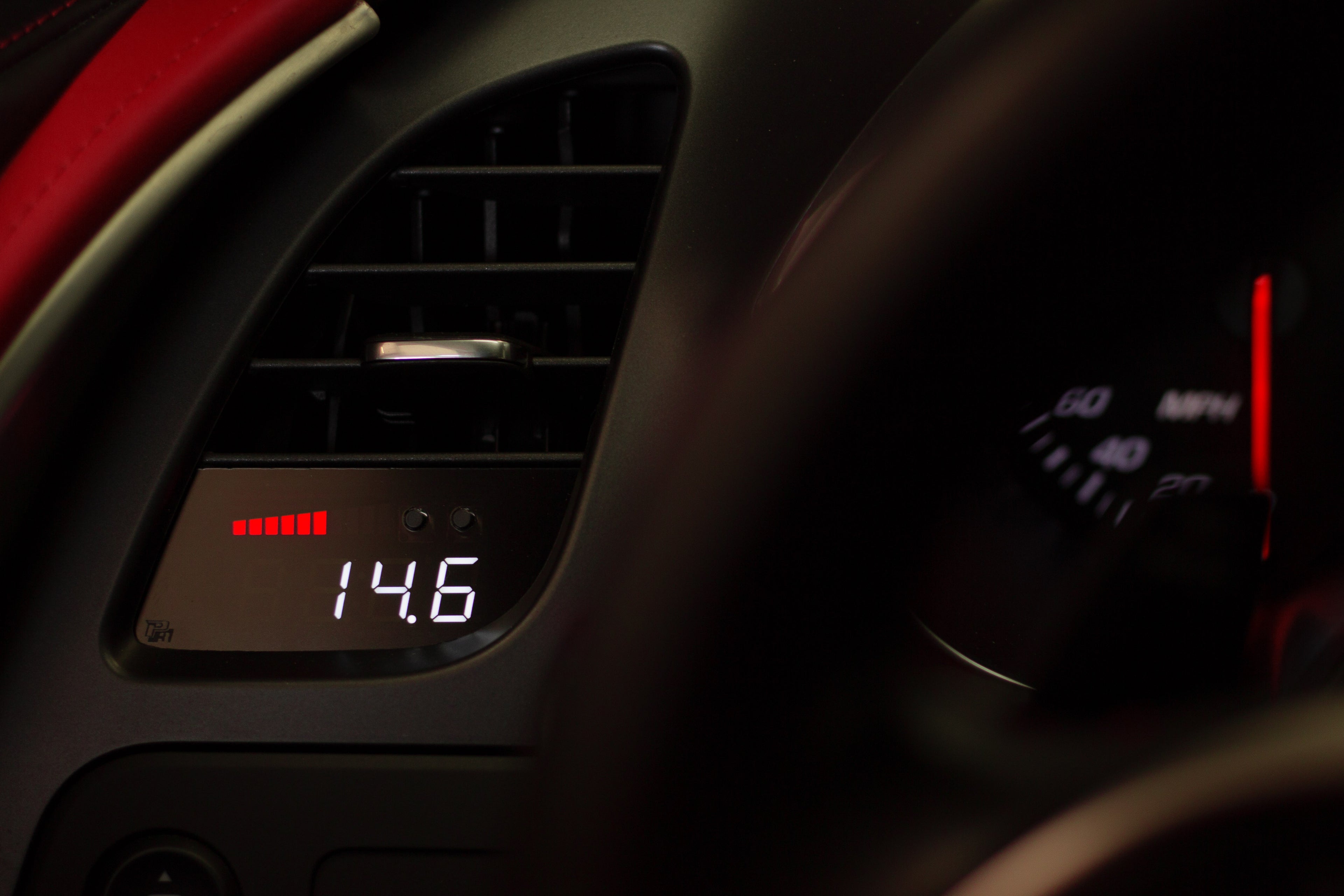 P3 V3 OBD2 - Chevrolet Corvette C7 Gauge (2014-2019)