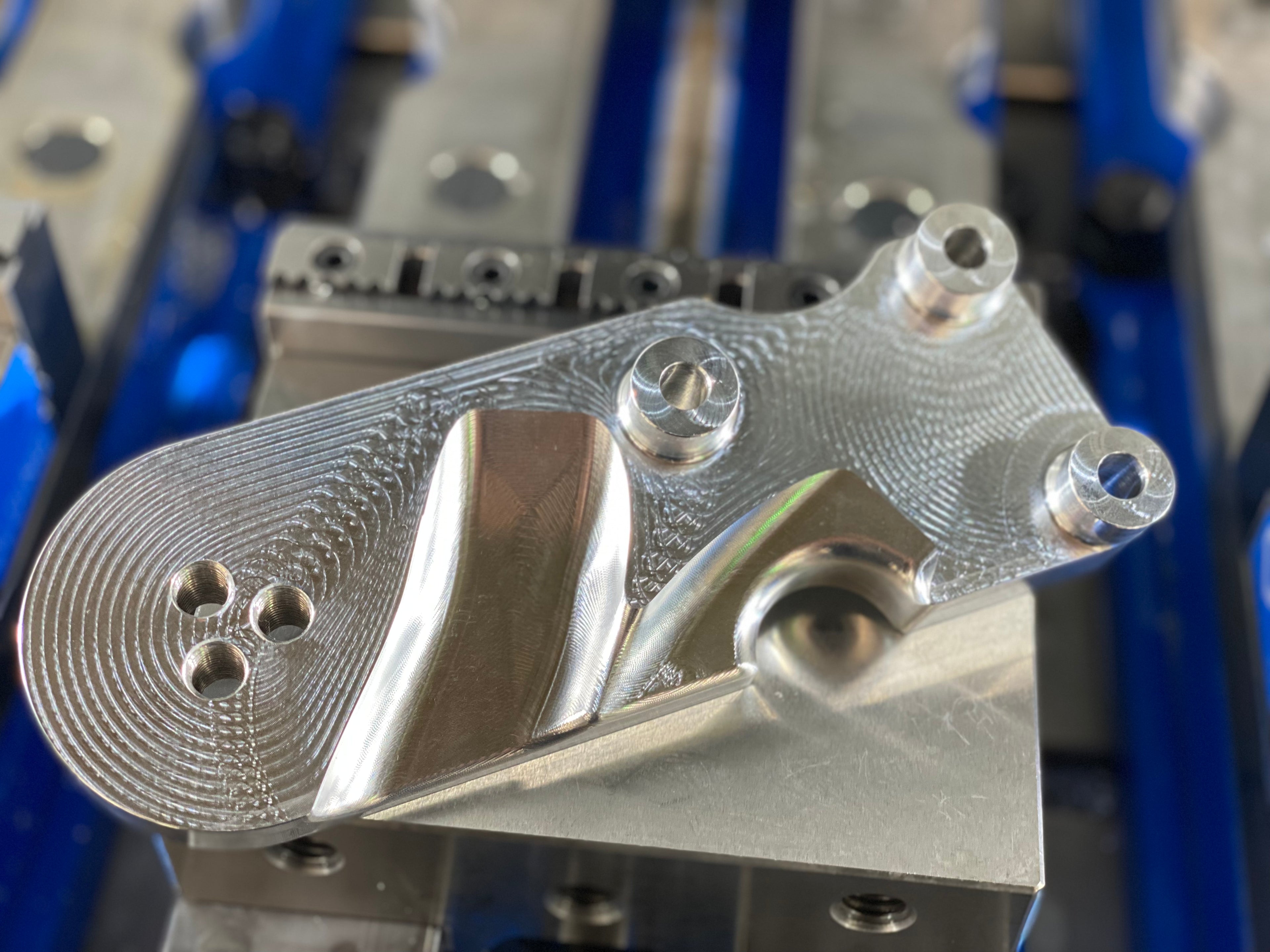 LT4/LT5 Upper Idler Bracket System